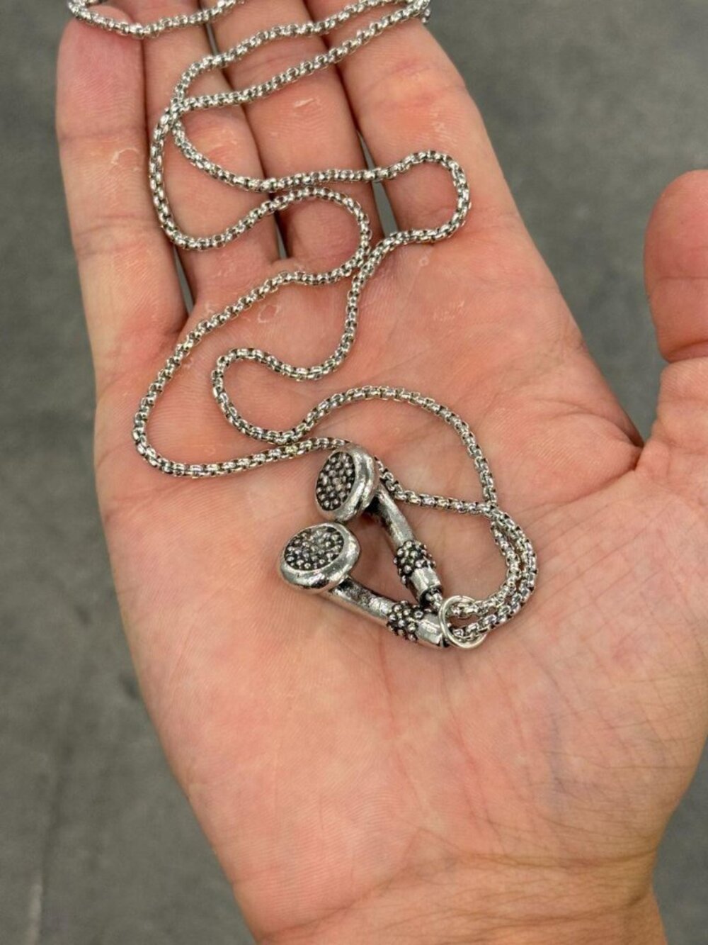Y2K Silver Headphone Charm Streetwear Necklace